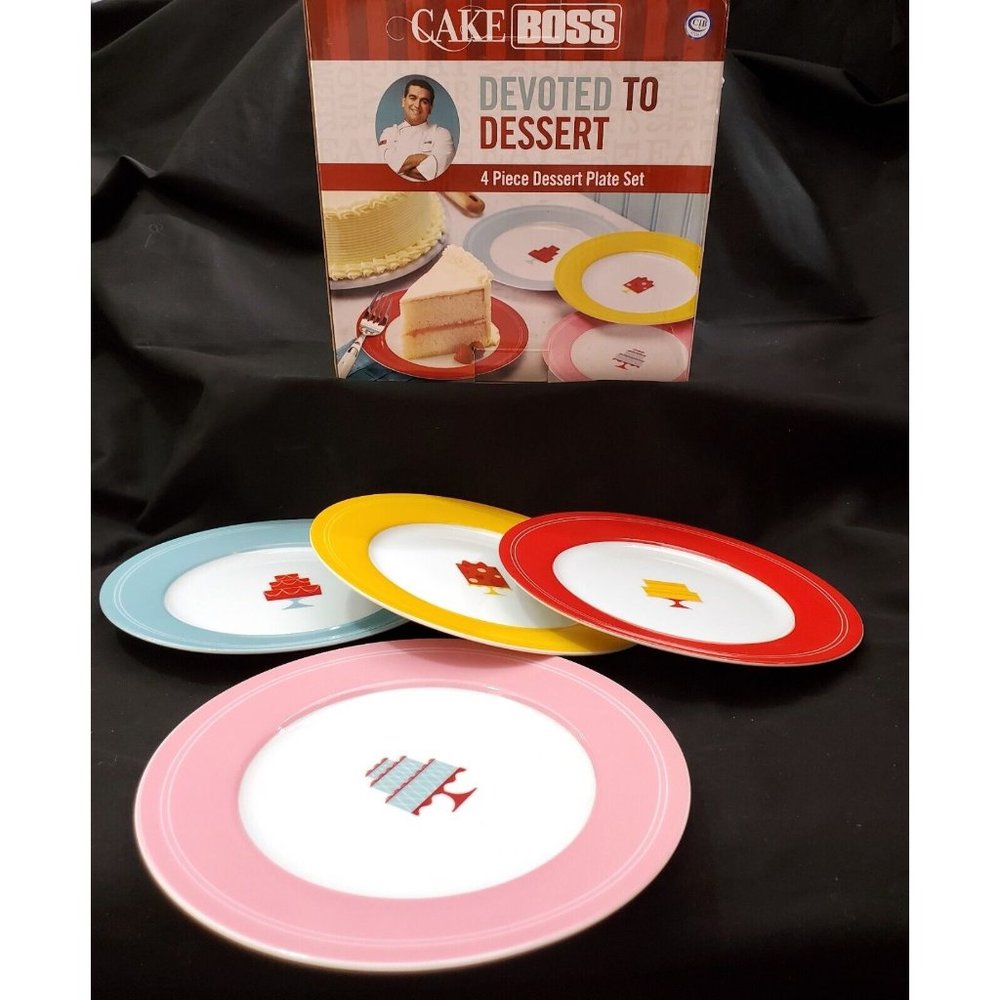 Cake Boss 4 Devoted to DESSERT PLATES colored rims with mini cakes center design